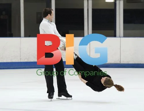Elen Rivas Ice Skating Practice with Partner