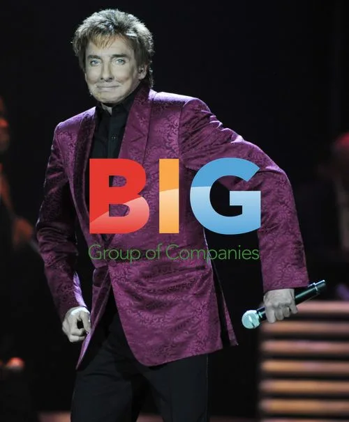 Barry Manilow Performs Live at O2 Arena