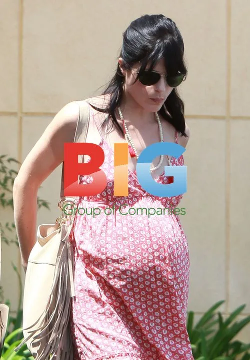 Selma Blair Pregnant in Hollywood