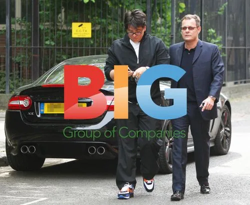 Michael McIntyre out and about in London