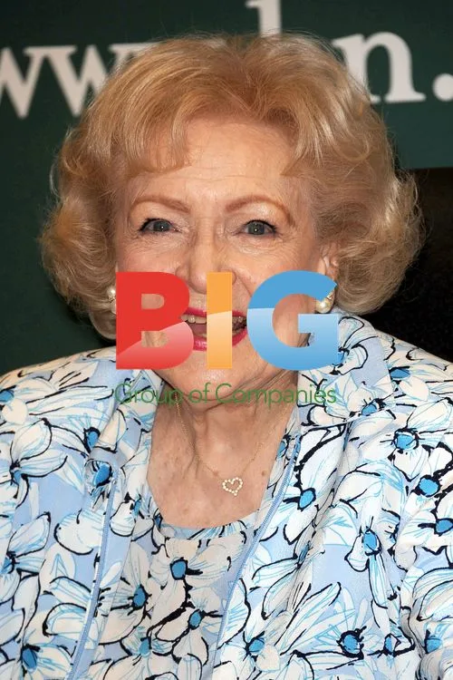 Betty White Signing Books