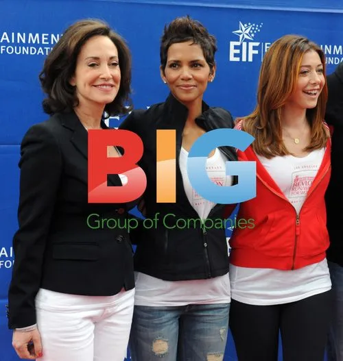 Lilly Tartikoff, Halle Berry, and Alyson Hannigan at EIF Revlon Run/Walk