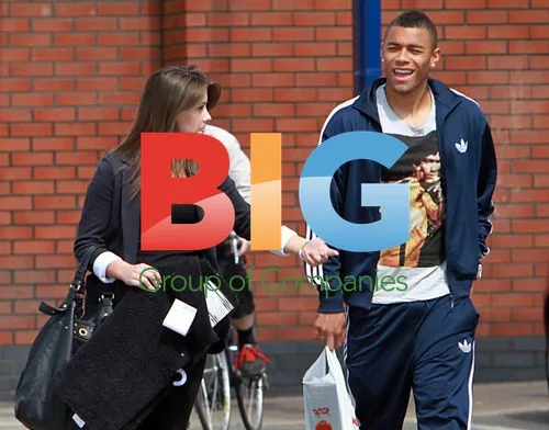 Brooke Vincent and Reece Wabara