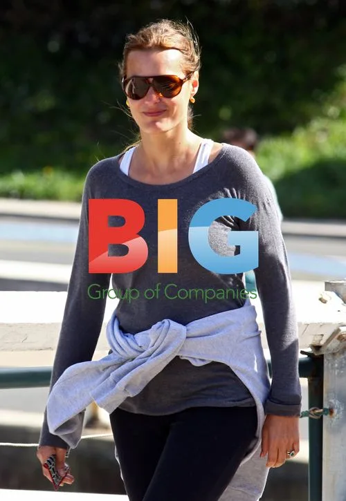 Yasmin LeBon, Gail Elliott, Joe Coffey stroll in Sydney