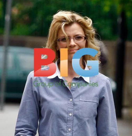 Jane Danson on Coronation Street Set