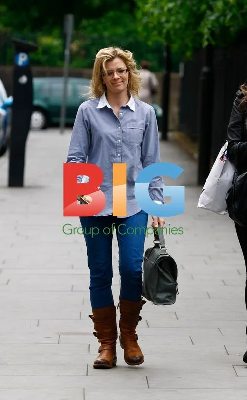 Jane Danson on Coronation Street Set