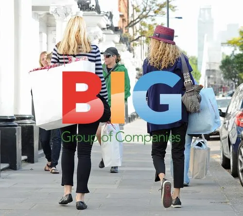 Jerry Hall Spotted on Kings Road