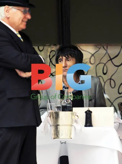 Ronnie Wood Dines at Scotts Restaurant