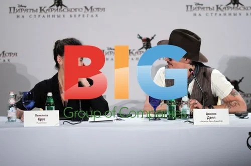 Penelope Cruz and Johnny Depp at 'Pirates' press event