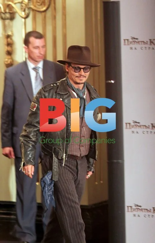 Penelope Cruz and Johnny Depp at 'Pirates' Press Conference