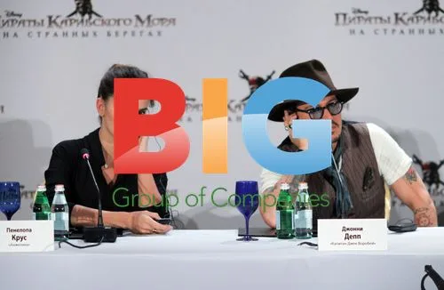 Penelope Cruz and Johnny Depp at 'Pirates' Press Conference