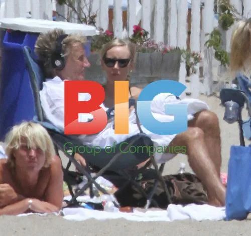 Kimberly Stewart Enjoys Beach Day with Rod Stewart