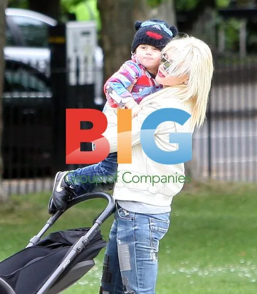 Gwen Stefani Family Outing in London