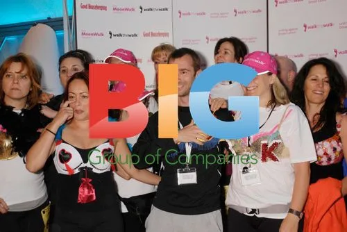 Celebrities at London Moonwalk 2011