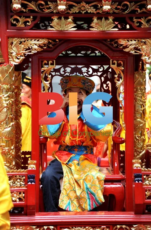 Chinese Royal Style Wedding in Suzhou