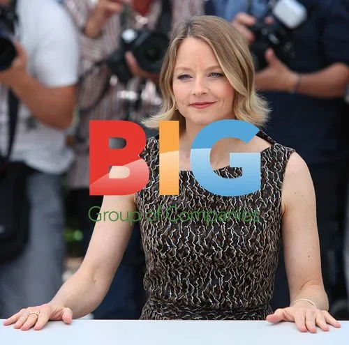 Jodie Foster at Cannes Photocall for "The Beaver"