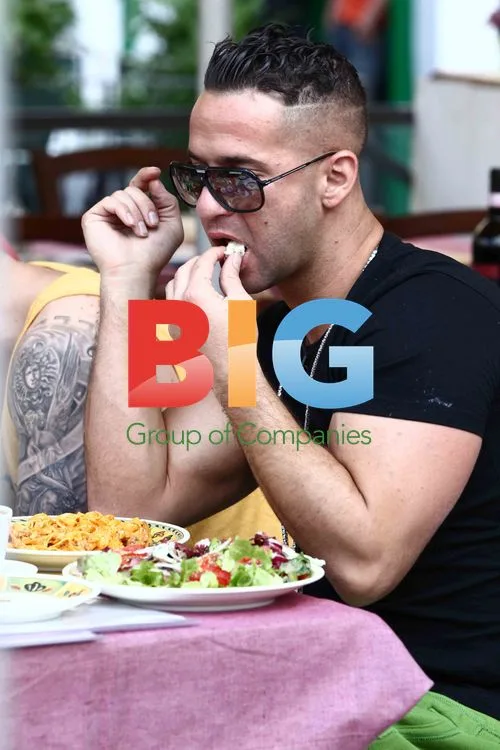 Jersey Shore Cast Lunch and Shopping in Florence