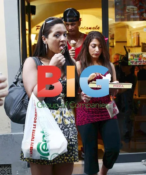 Jersey Shore Stars Lunch and Shopping in Florence