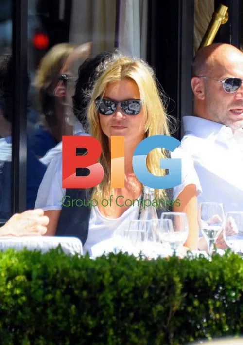 Kate Moss Enjoys Lunch in Paris