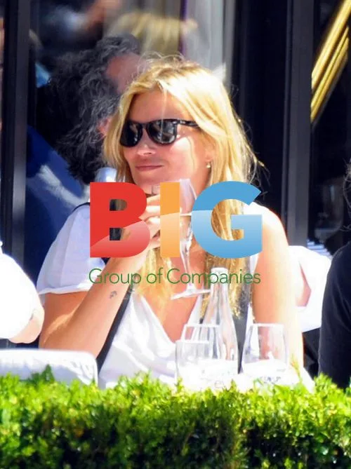 Kate Moss Enjoys Lunch in Paris