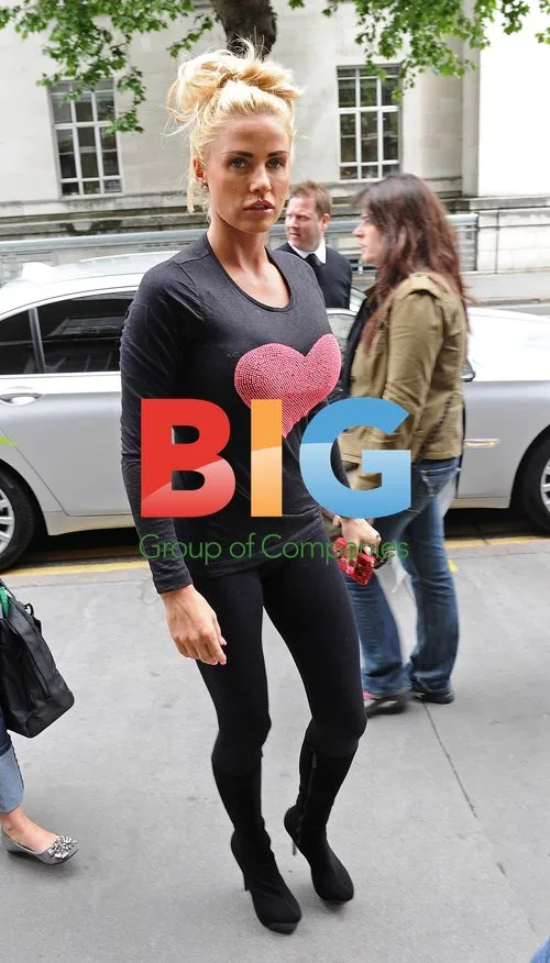 Katie Price Arrives at Hotel in London