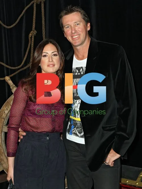 Sara Leonardi & Glen McGrath at 'Pirates 4' Premiere