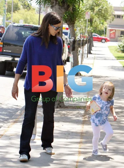 Jennifer Garner and daughter out in LA