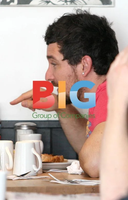 Imogen Thomas and Joe Mott in London Cafe