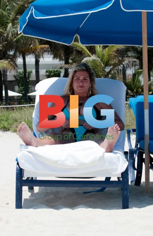 Playboy Cyber-Girl Josie Goldberg in Miami