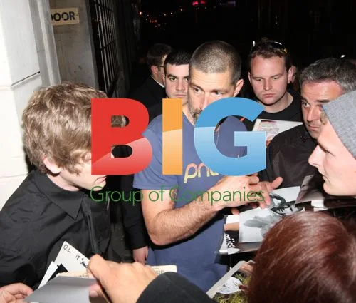 Matthew Fox Leaves Theatre in London