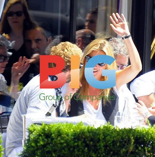 Kate Moss Lunches in Paris