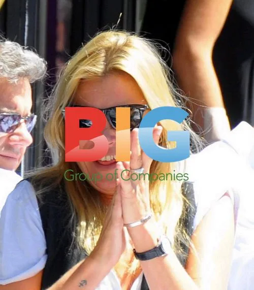 Kate Moss Enjoys Lunch in Paris