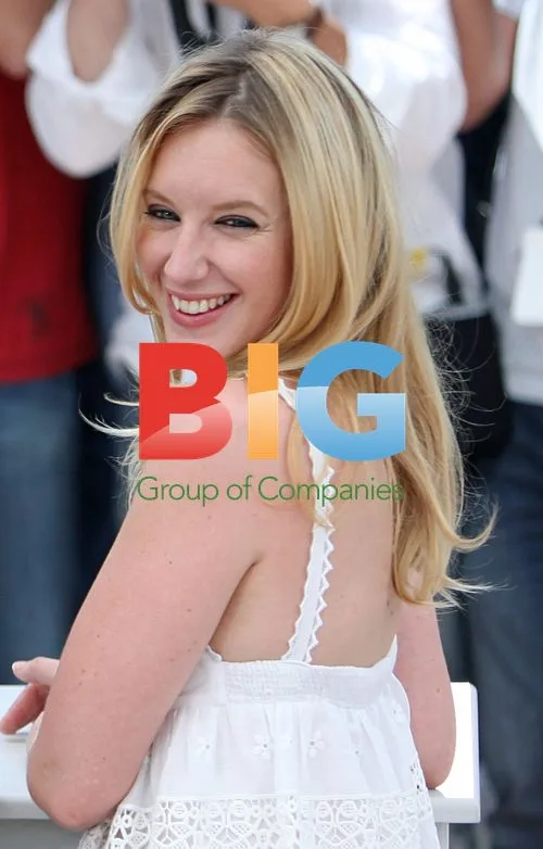 Ludivine Sagnier at 'Les Bien-Aimes' Photocall, Cannes 2011
