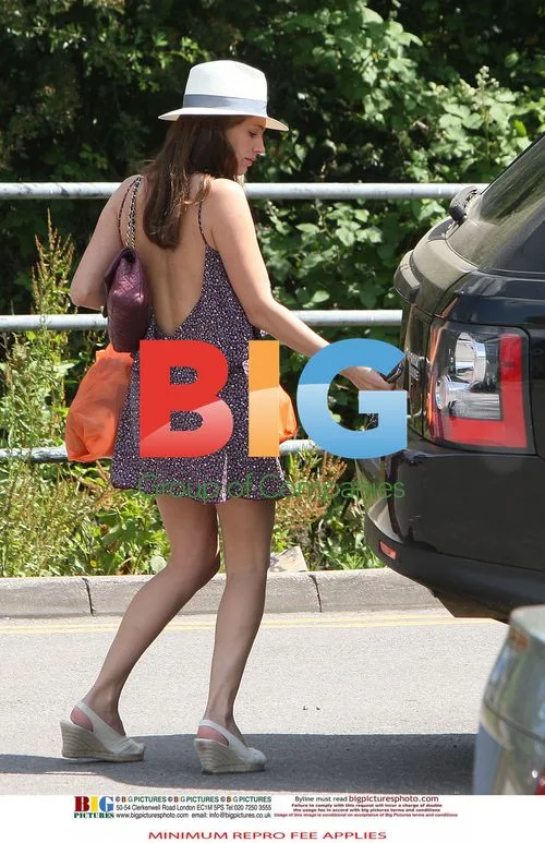 Kelly Brook Out Shopping in Summer Dress