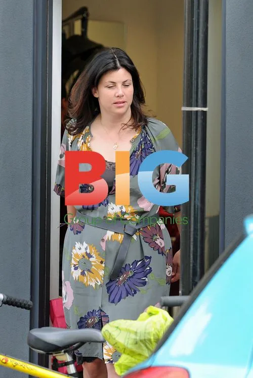 Kirsty Allsopp Visits Hairdresser