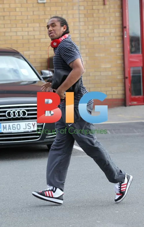 Anderson Arrives for Neville's Testimonial