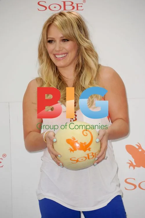 Hilary Duff Participates in SoBe Challenge