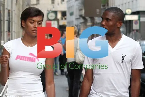 Samuel Eto'o and Wife Strolling in Milan