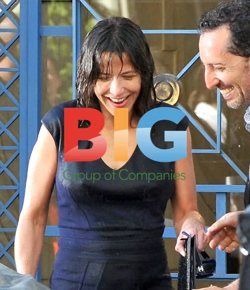 Sophie Marceau and Gad Elmaleh on set in Paris