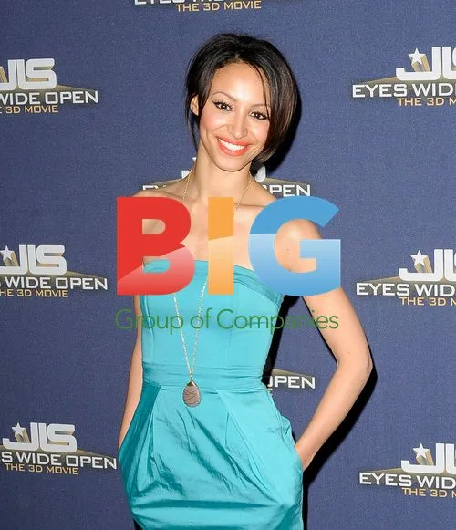 Amelle Berrabah at JLS 3D Movie Premiere