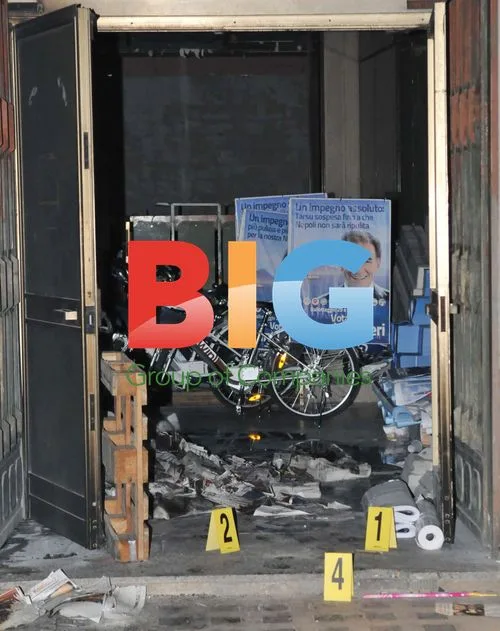Gianni Lettieri's office set on fire