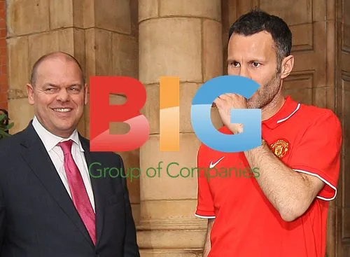 Manchester United Players Leaving Hotel