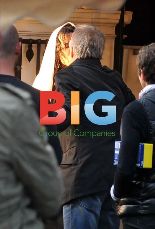 Christophe Lambert visits Sophie Marceau on film set
