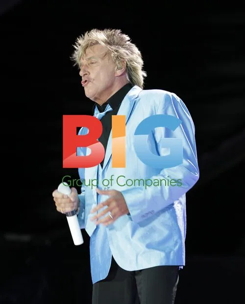 Rod Stewart Performs at Newbury Live