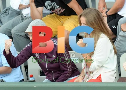 Andy Murray's mum & girlfriend at French Open