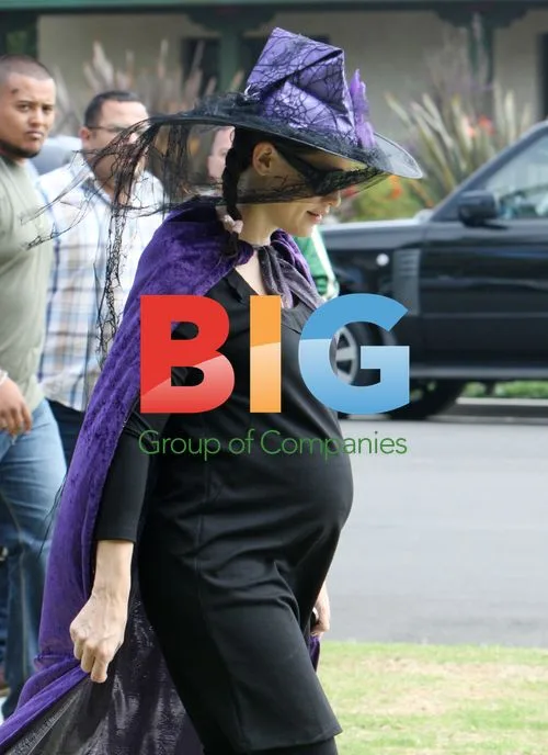 Jennifer Garner in Witch Costume