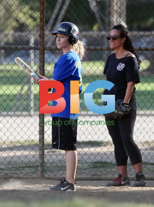 Kendra Wilkinson & Hank Baskett Play Softball
