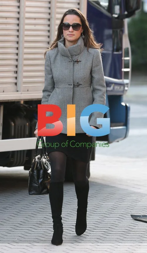 Pippa Middleton Arriving at Work