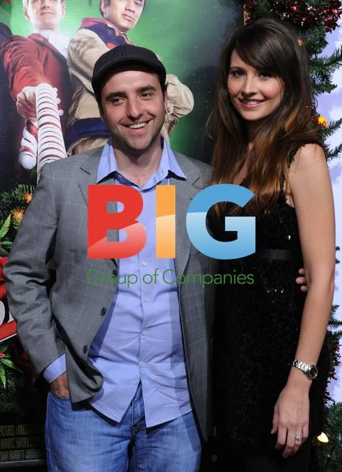 David Krumholtz and Vanessa Britting at "A Very Harold & Kumar 3D Christmas" Premiere