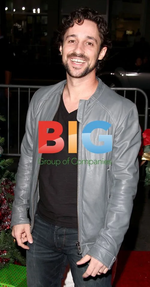 Stars Arrive at "A Very Harold & Kumar 3D Christmas" Premiere